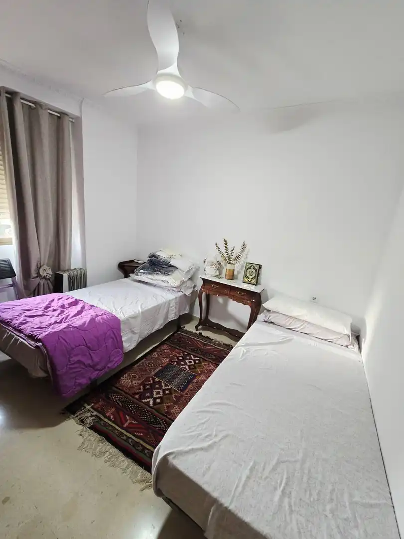 Bedroom of Flat for rent in Benidorm  with Air Conditioner, Private garden and Terrace