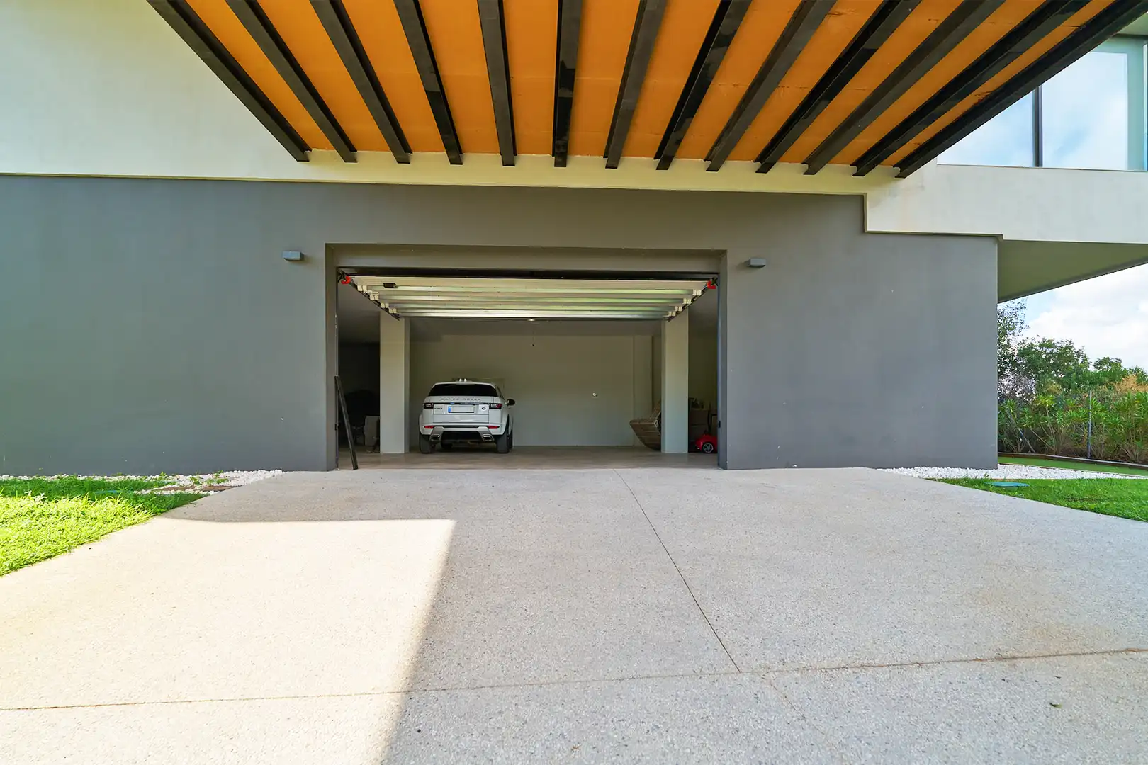 Parking de Casa o chalet en venta en Benahavís con Aire acondicionado, Calefacción y Jardín privado