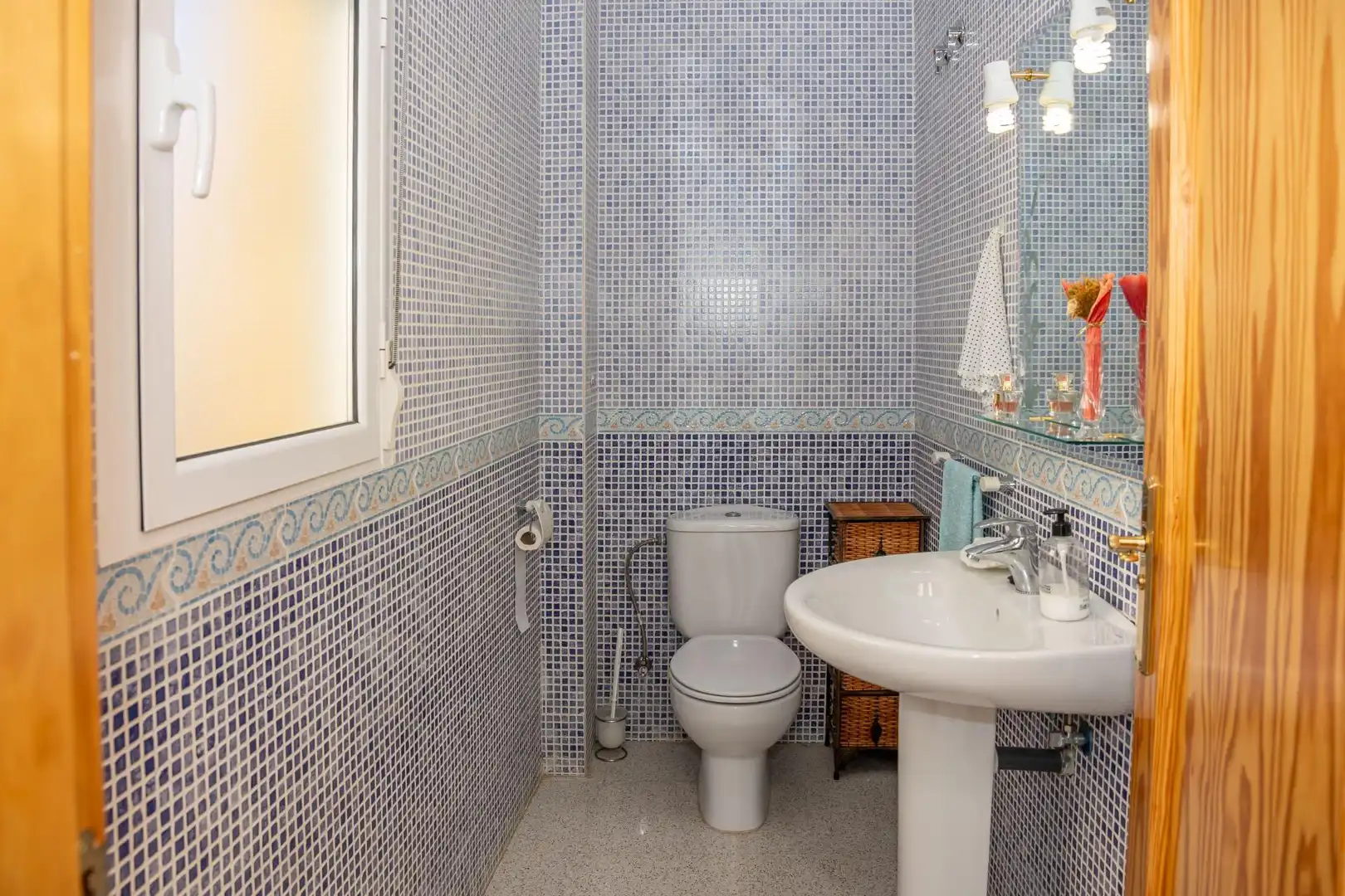 Bathroom of Houses for sale in Purullena  with Terrace