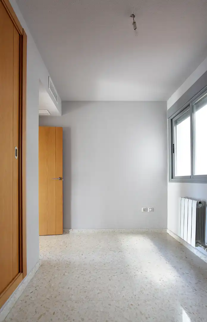 Bedroom of Flat for rent in Granada  with Heating and Oven
