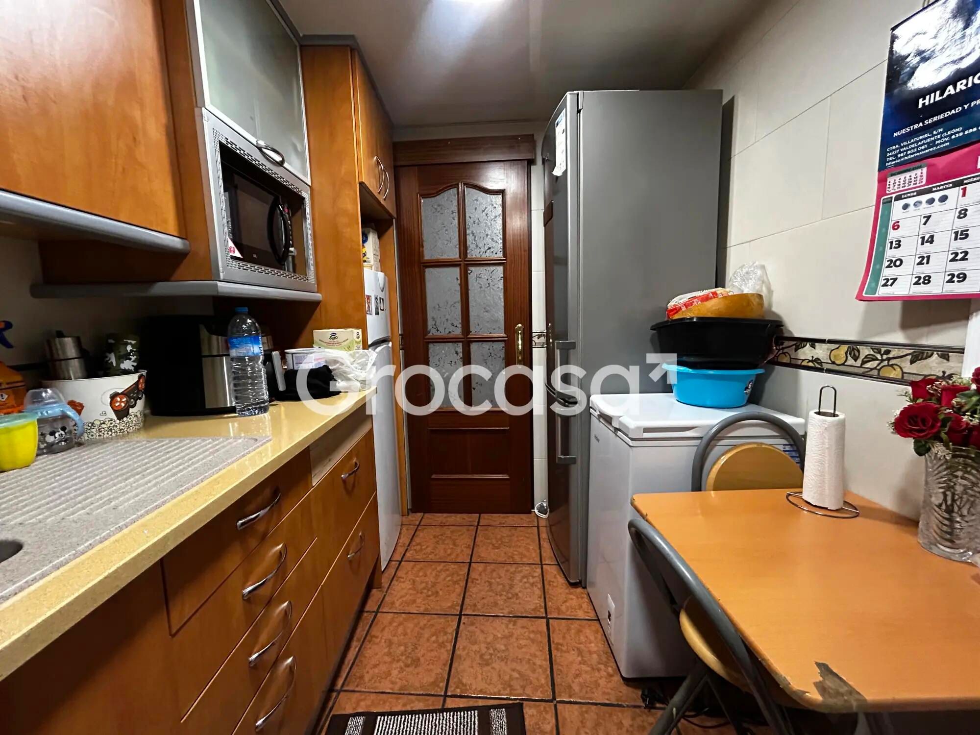 Cuina de Planta baixa en venda en Mataró amb Calefacció, Forn i TV