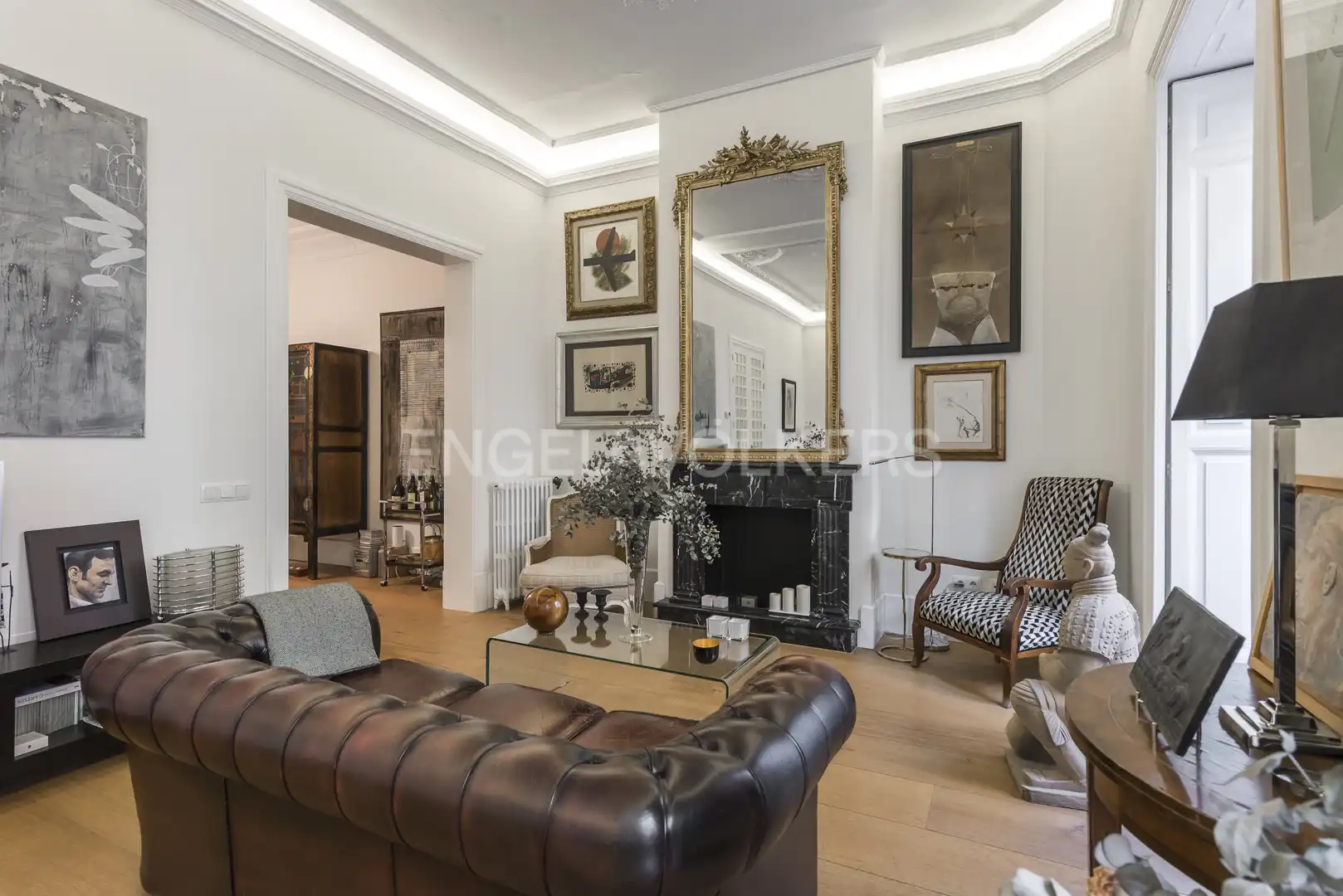 Living room of Flat for sale in Madrid  with Air Conditioner, Heating and Storage room