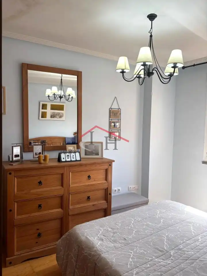 Habitación de Dúplex en venta en San Andrés del Rabanedo con Calefacción, Parquet y Trastero