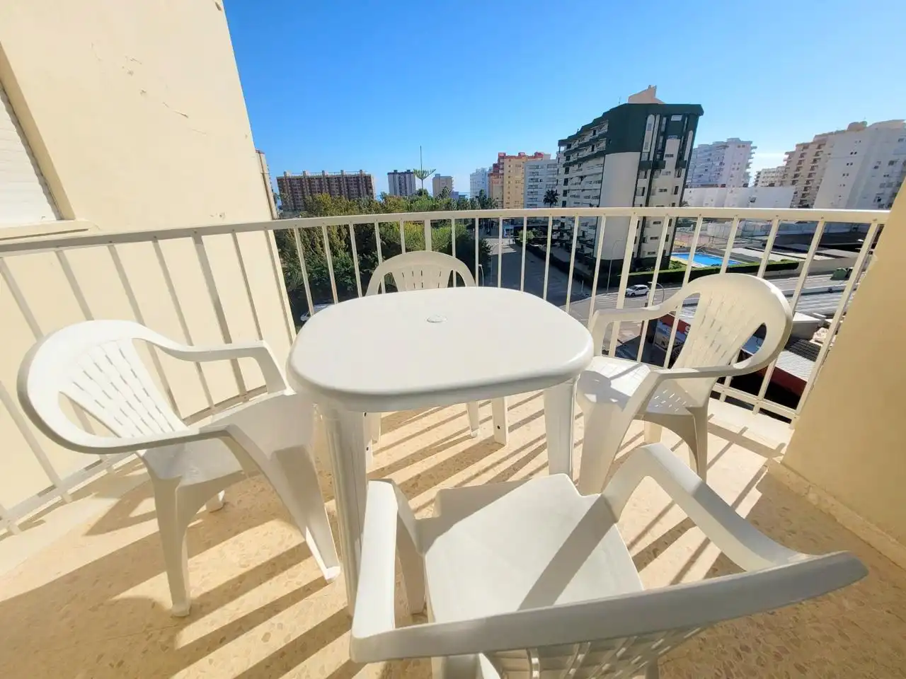 Apartamento de alquiler en De La Rioja, 125, Playa de Gandia