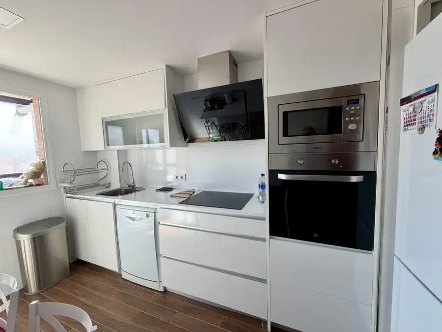 Küche von Wohnung zum Verkauf in Madrid mit Klimaanlage, Heizung und Schwimmbad