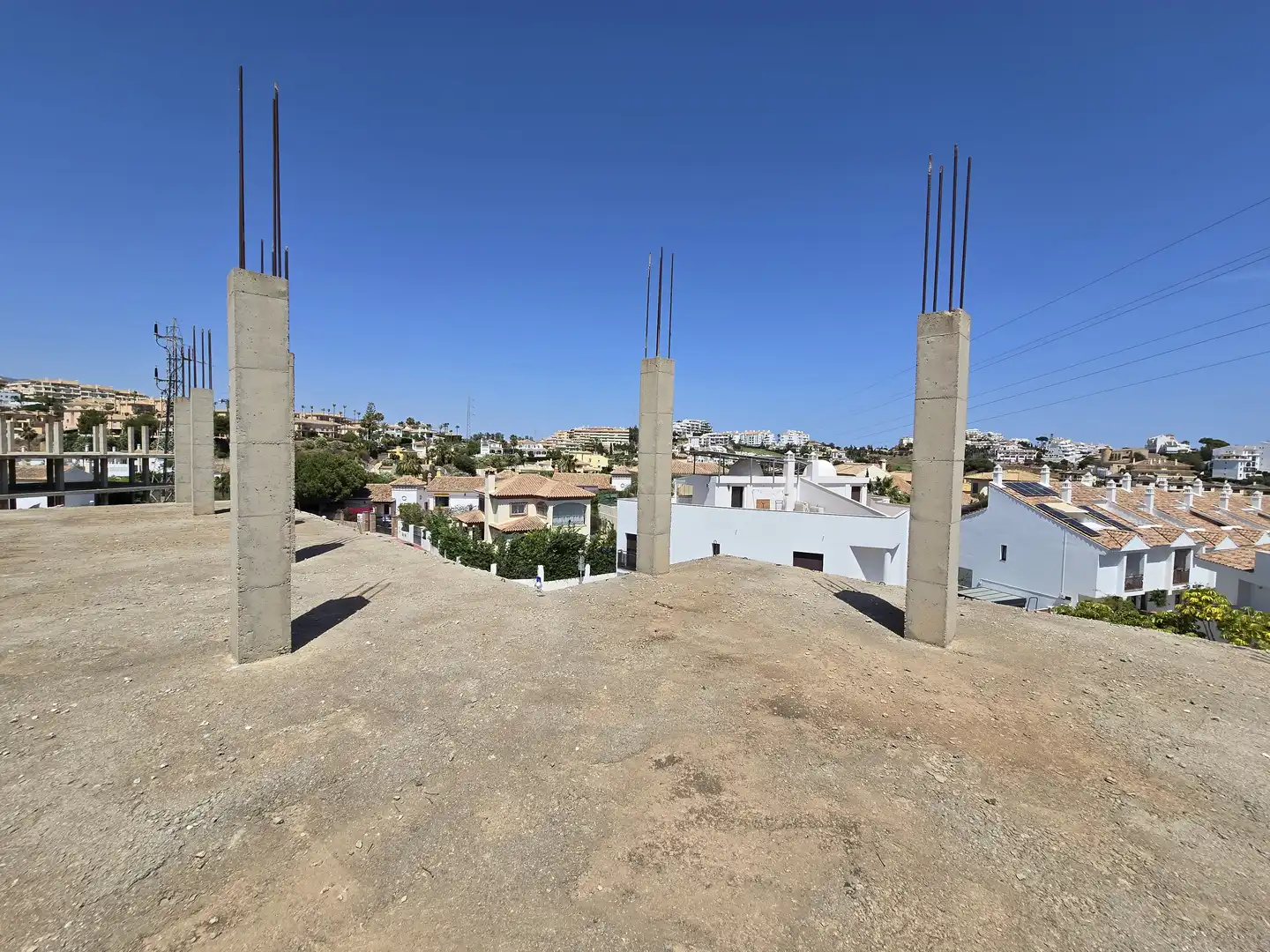 Vista exterior de Edifici en venda en Mijas amb Piscina comunitària