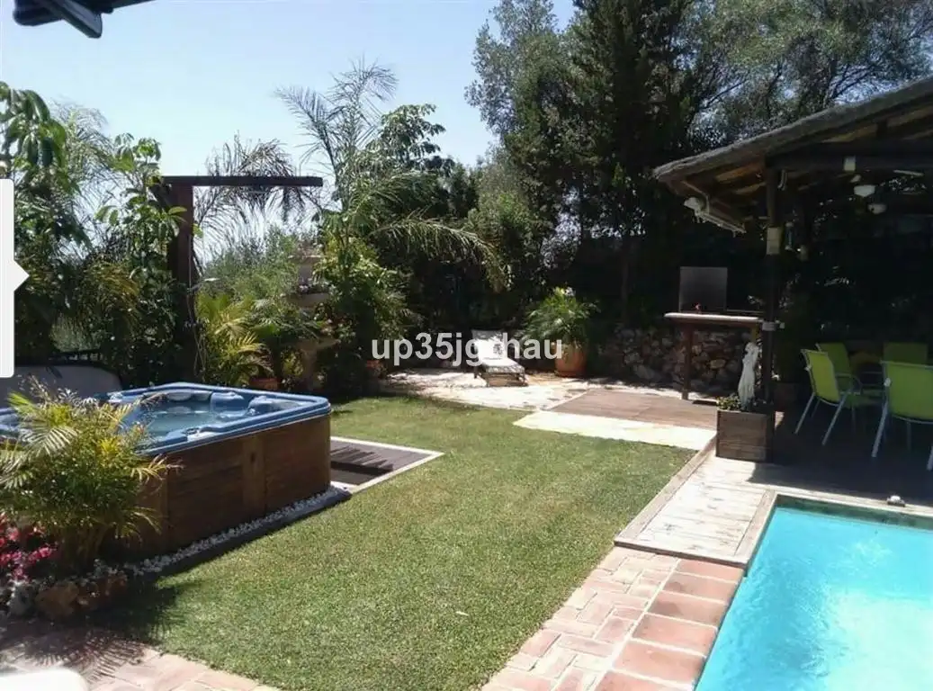 Apartamento con piscina en venta en Calle Parque Central 5, imagen 12