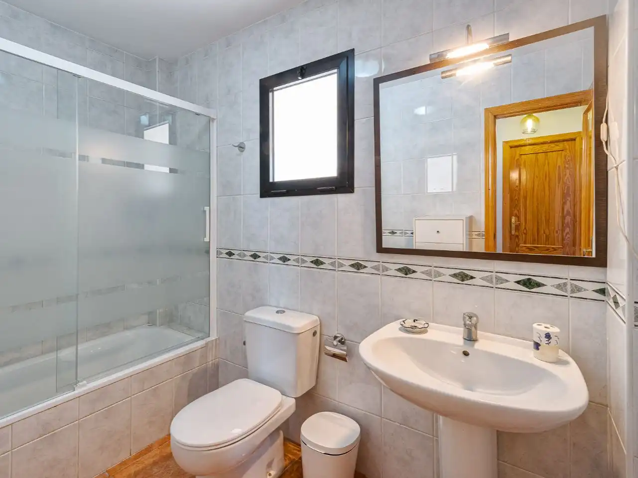 Bany de Pis de lloguer en Frigiliana, Málaga