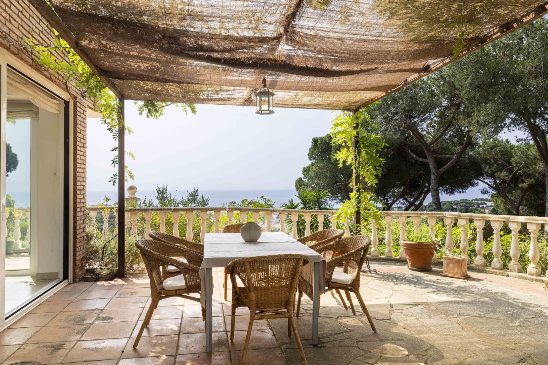 Terrassa de Casa o xalet en venda en Sant Andreu de Llavaneres amb Terrassa, Piscina i Balcó