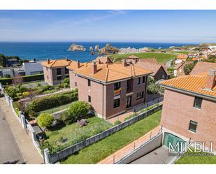 Vista exterior de Casa o xalet en venda en Piélagos amb Calefacció, Jardí privat i Terrassa