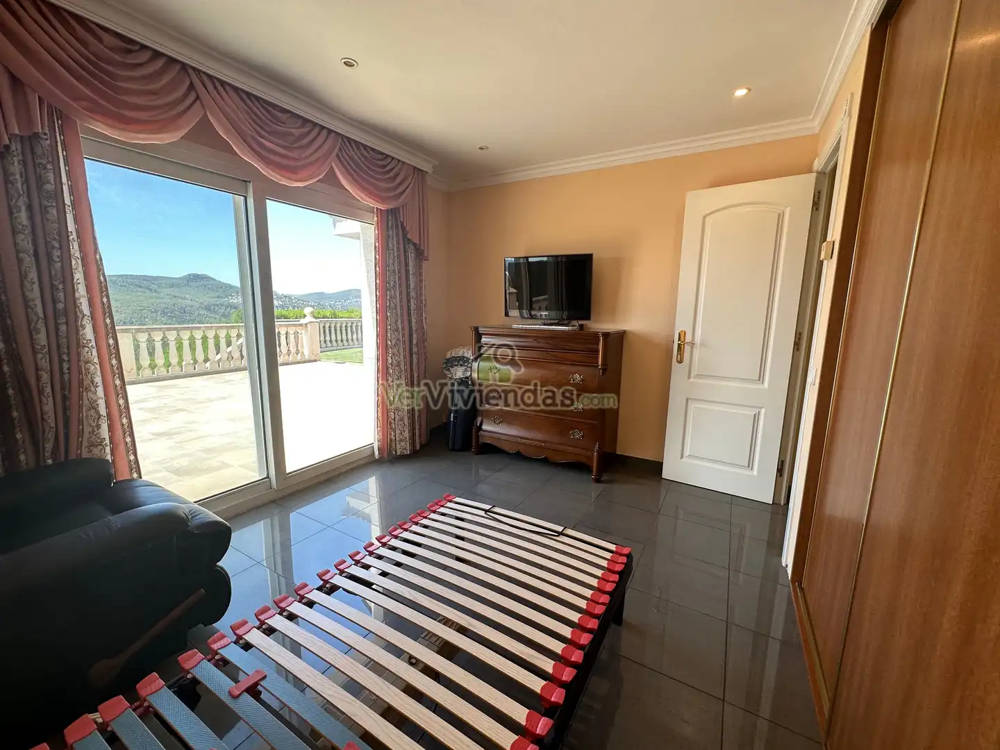 Houses for sale in Via Alemana, 15, Pallejà