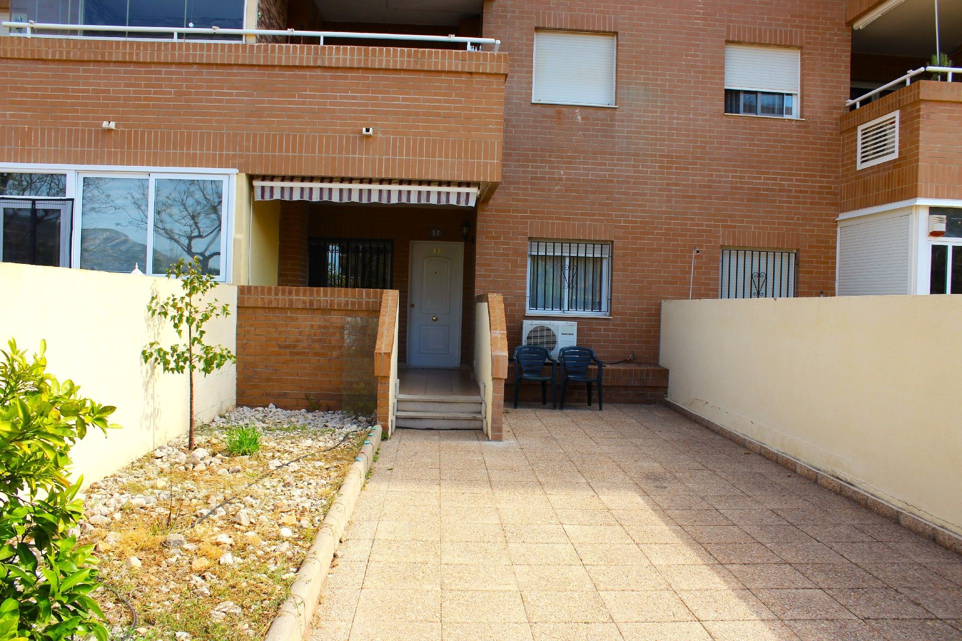 Vista exterior de Apartament en venda en Oropesa del Mar / Orpesa amb Jardí privat, Terrassa i Piscina