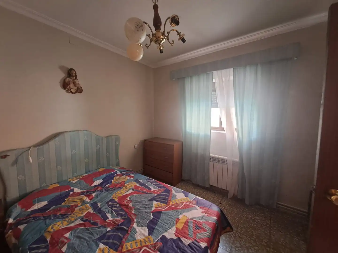 Dormitori de Casa o xalet en venda en Puertollano amb Calefacció, Terrassa i Traster
