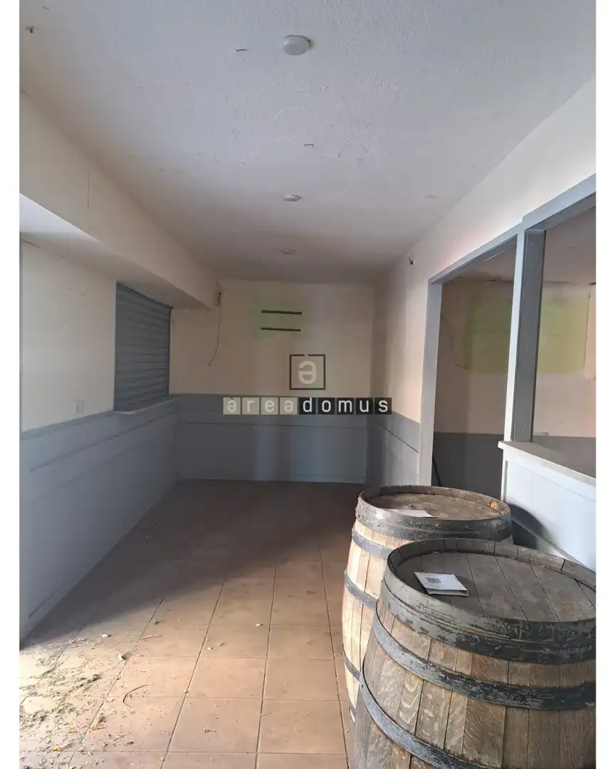 Local commercial à louer à de Prolongació de Falguera, imagen 10