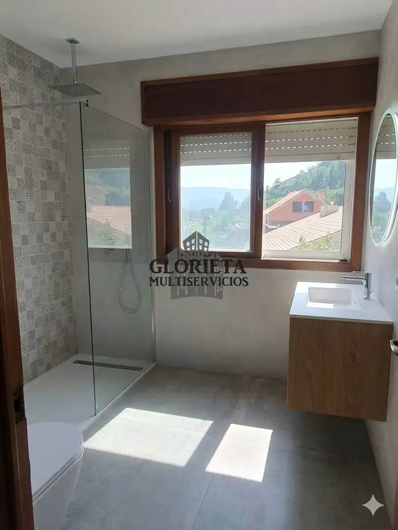 Badezimmer von Wohnung zum Verkauf in Gondomar mit Heizung, Terrasse und Abstellraum