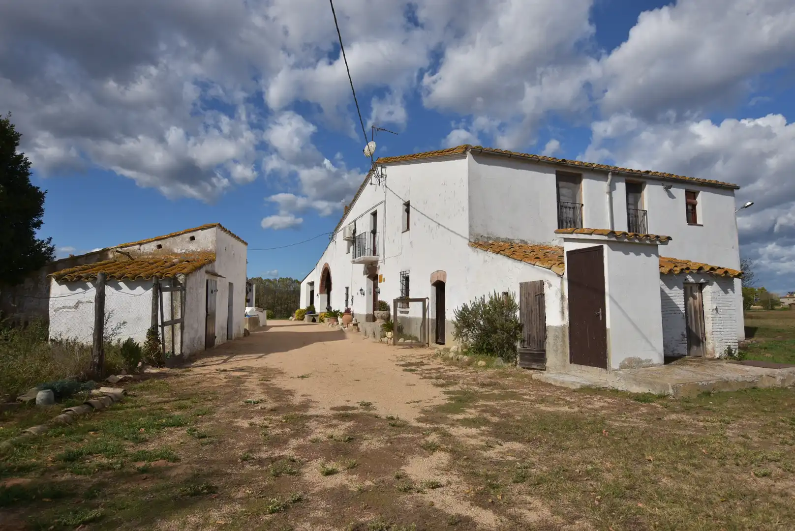 Vista exterior de Finca rústica en venta en Girona con Calefacción, Jardín privado y Amueblado