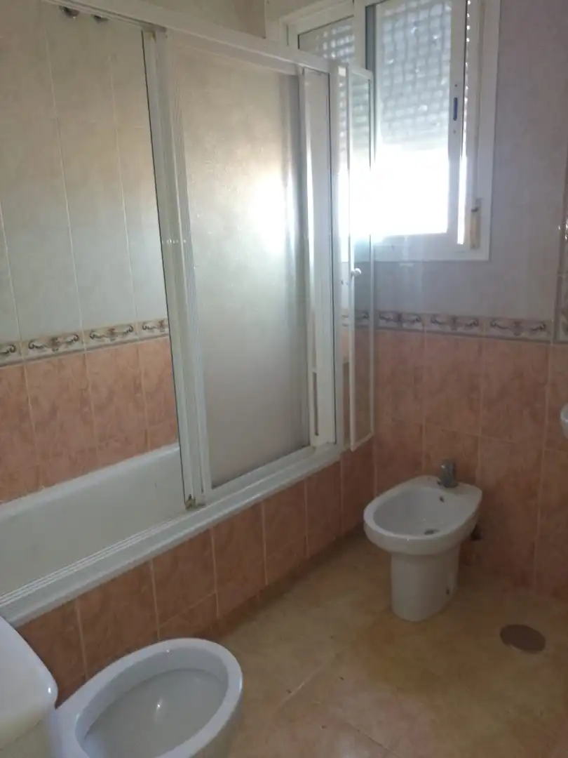 Baño de Casa o chalet en venta en Dos Hermanas con Jardín privado, Terraza y Balcón