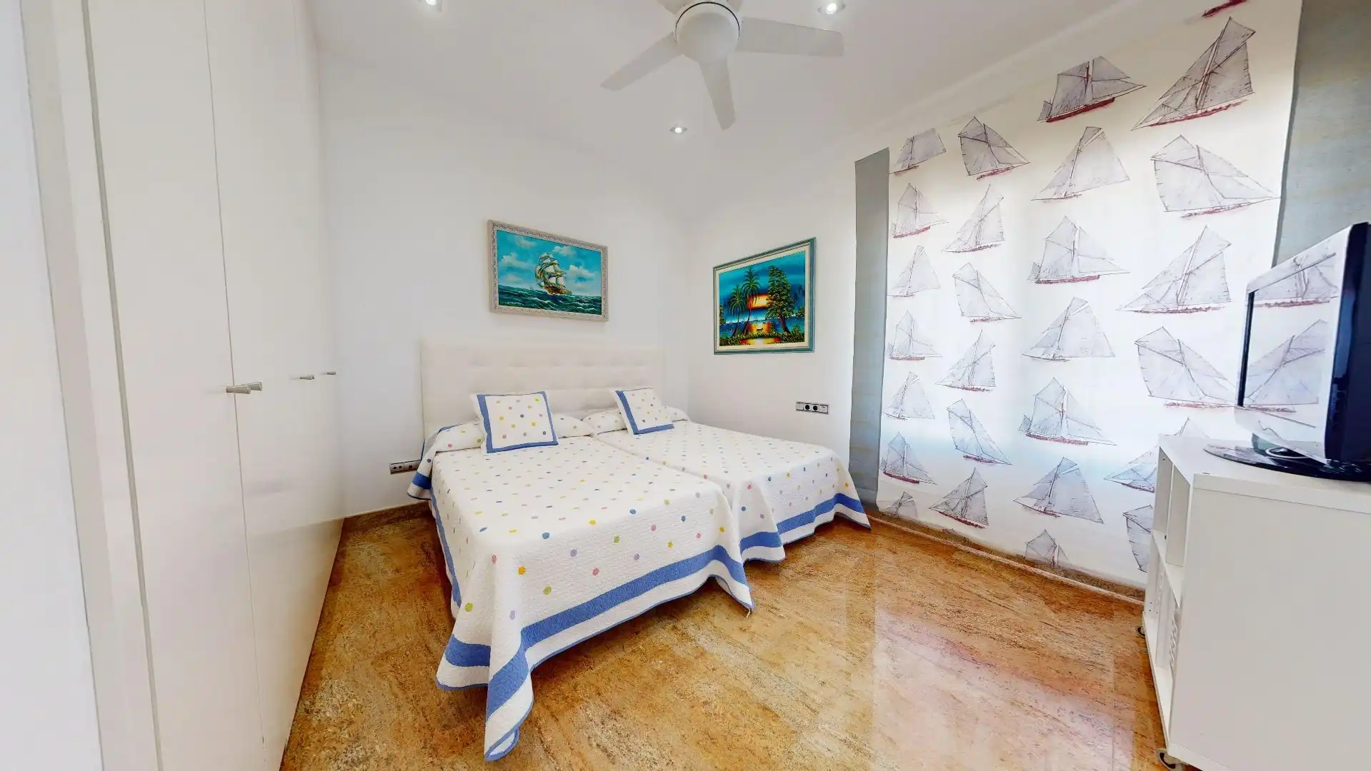 Dormitori de Casa o xalet en venda en Águilas amb Aire condicionat, Jardí privat i Terrassa