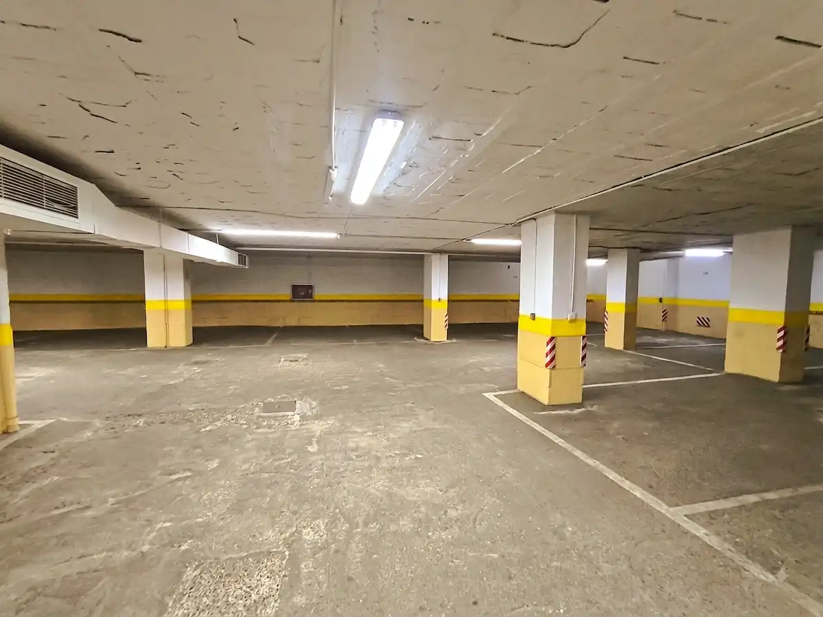 Parcheggio in vendita a Avenida Gran Capitán, imagen 5