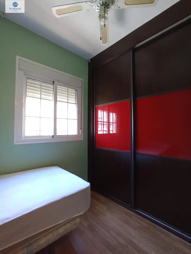 Habitación de Casa o chalet de alquiler en Alcalá de Guadaira con Terraza, Trastero y Amueblado