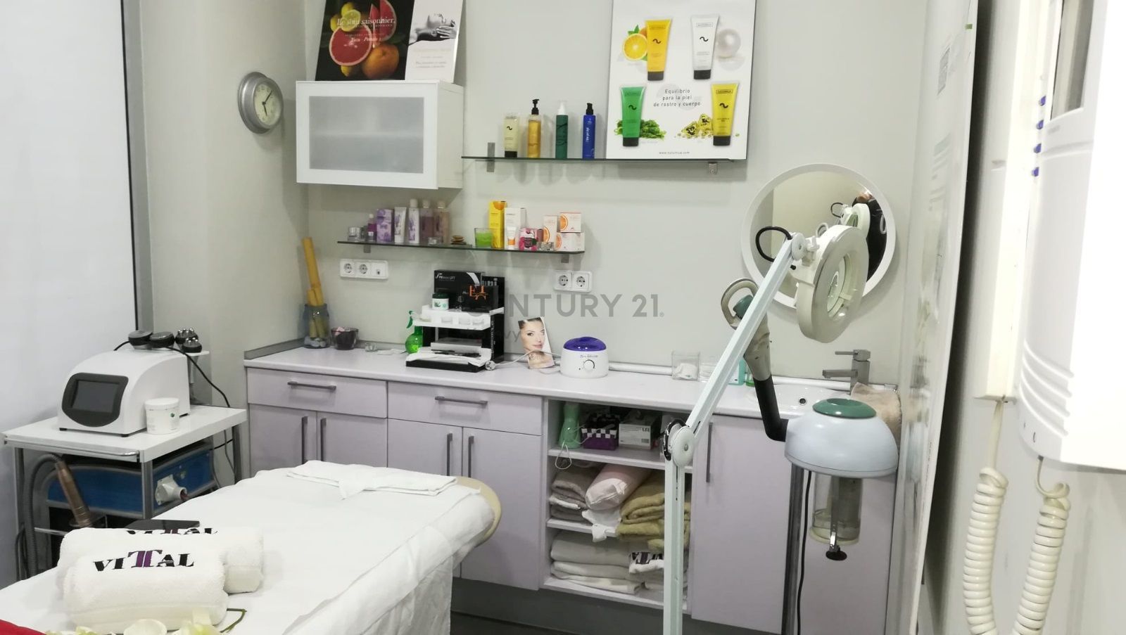 Local en traspaso en Santa Coloma de Gramenet con Aire acondicionado, Amueblado y Internet