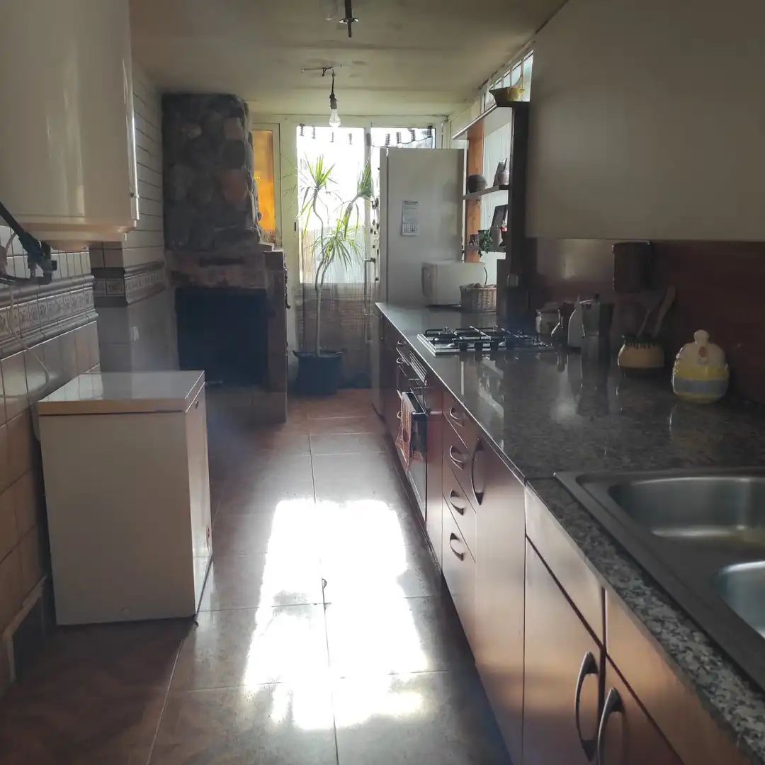 Cuina de Casa o xalet en venda en Riells i Viabrea amb Aire condicionat, Calefacció i Jardí privat