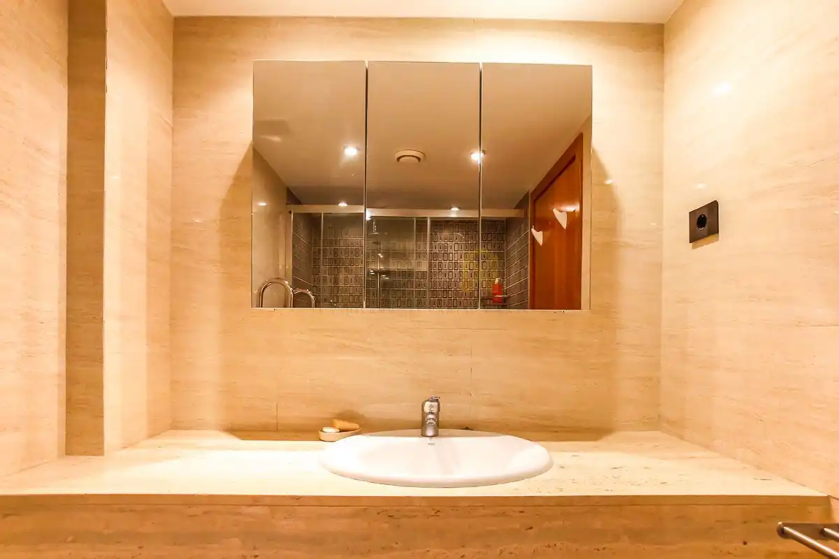 Baño de Ático en venta en Sitges con Aire acondicionado, Calefacción y Piscina comunitaria