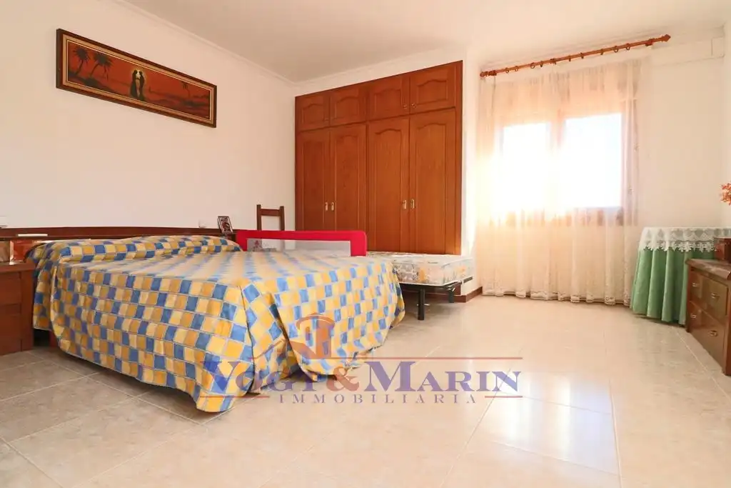 Casa con terraza en venta en Carrer Requesens, imagen 10
