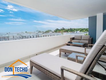 Apartamento con balcón en venta en Playa Bahía Dorada