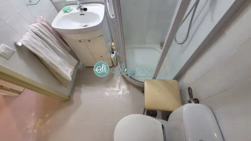 Bathroom of Flat for sale in Segovia  with Heating and Balcony