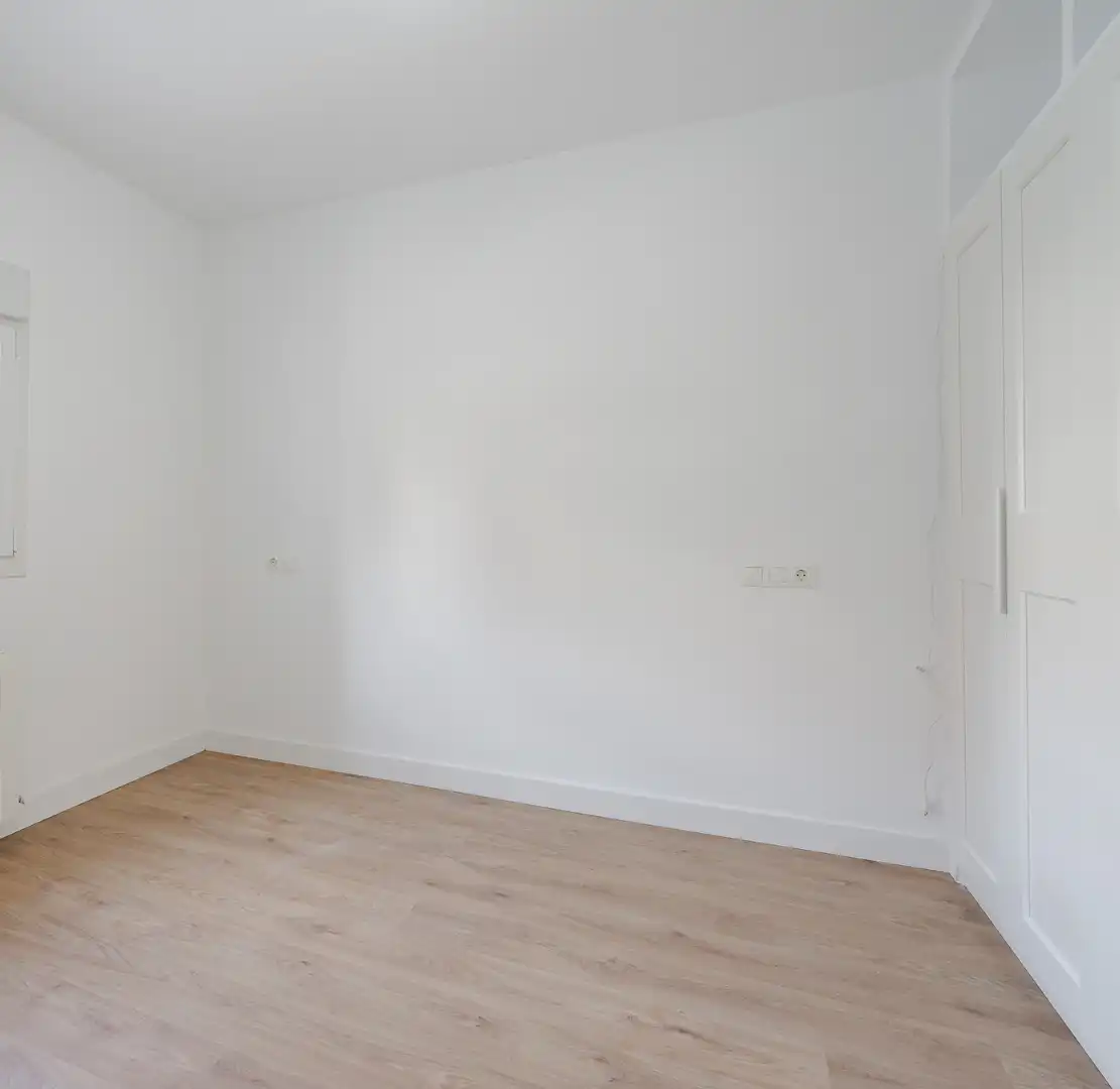Schlafzimmer von Wohnung zum Verkauf in Madrid mit Klimaanlage und Heizung