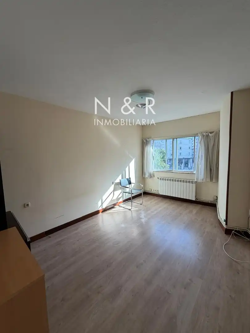 Piso de alquiler en Santiago de Compostela  con Calefacción y Amueblado
