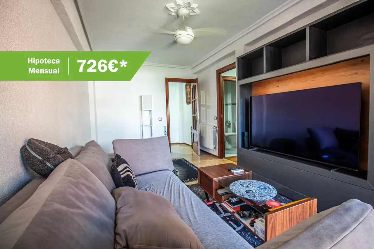 Flat with lift for sale in Calle San Herculano