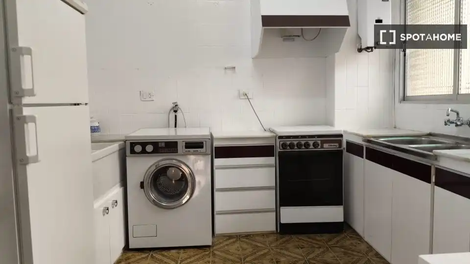 Cocina de Piso de alquiler en Utiel con Aire acondicionado, Calefacción y Amueblado