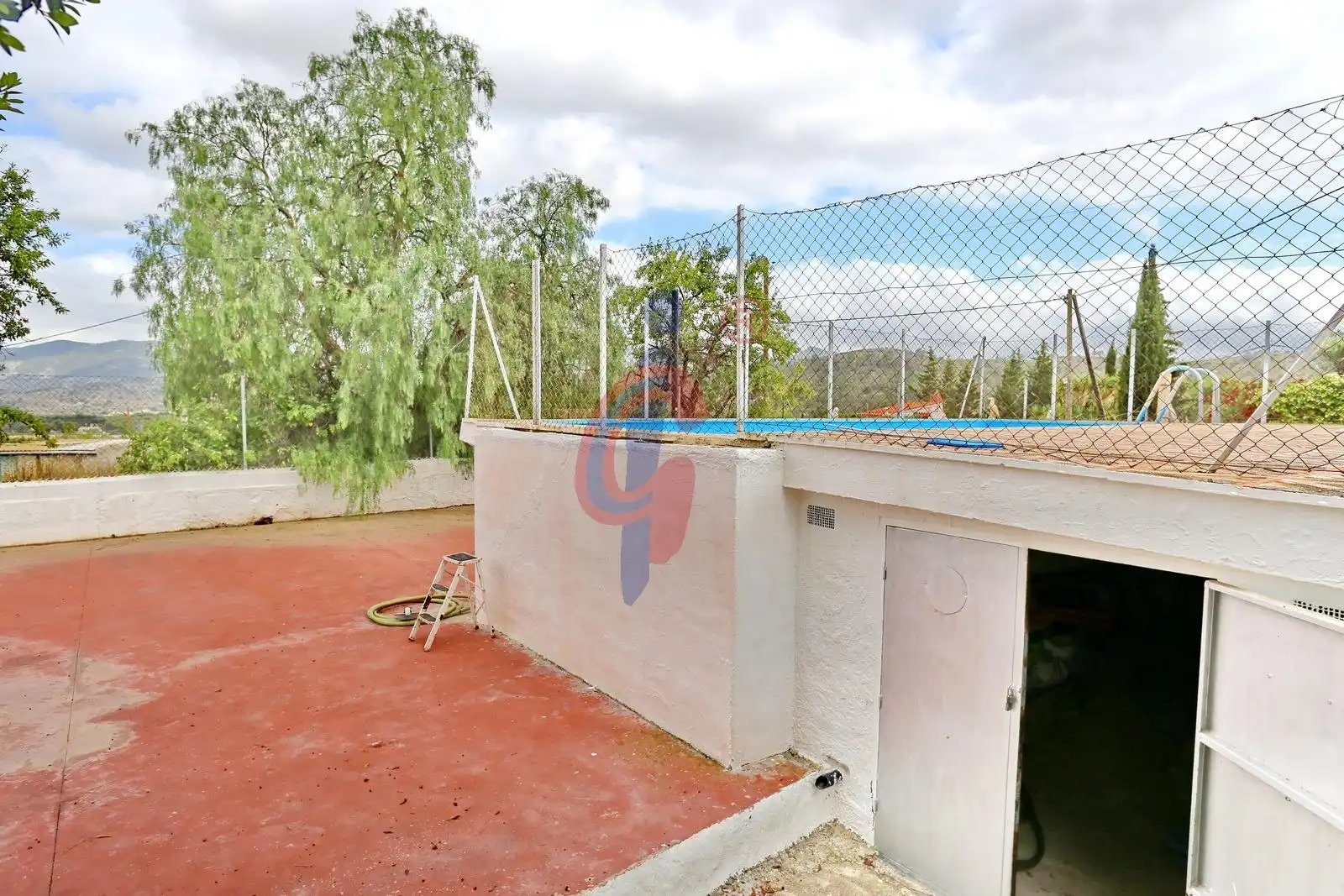 Schwimmbecken von Haus oder Chalet zum Verkauf in Hondón de las Nieves / El Fondó de les Neus mit Privatgarten, Abstellraum und Schwimmbad