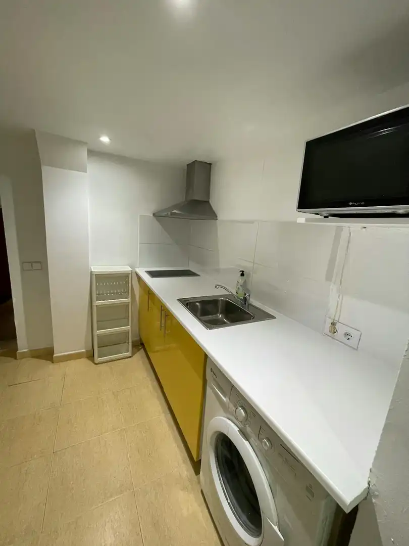 Küche von Gebäude zur Miete in Barcelona