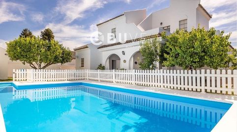 Foto 2 de Casa o chalet en venta en La Roldana, Las Almenas, Tomares