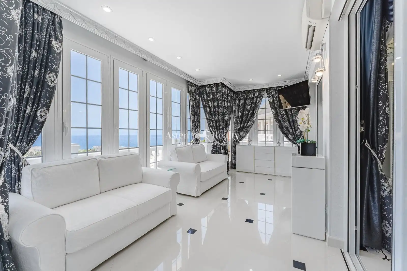 Sala de estar de Casa o chalet en venta en Adeje con Aire acondicionado, Terraza y Trastero