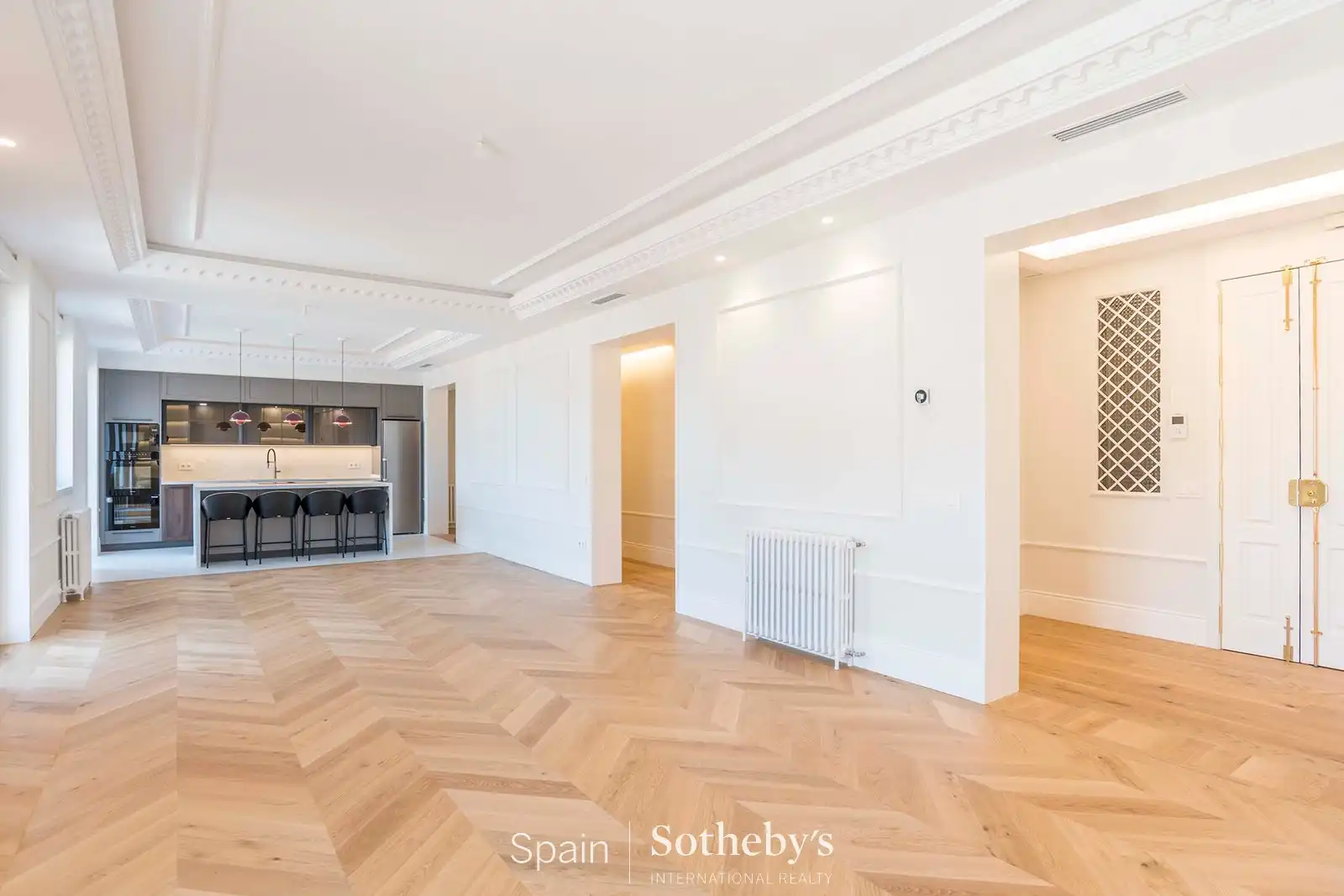 Menjador de Apartament en venda en Madrid amb Aire condicionat i Calefacció