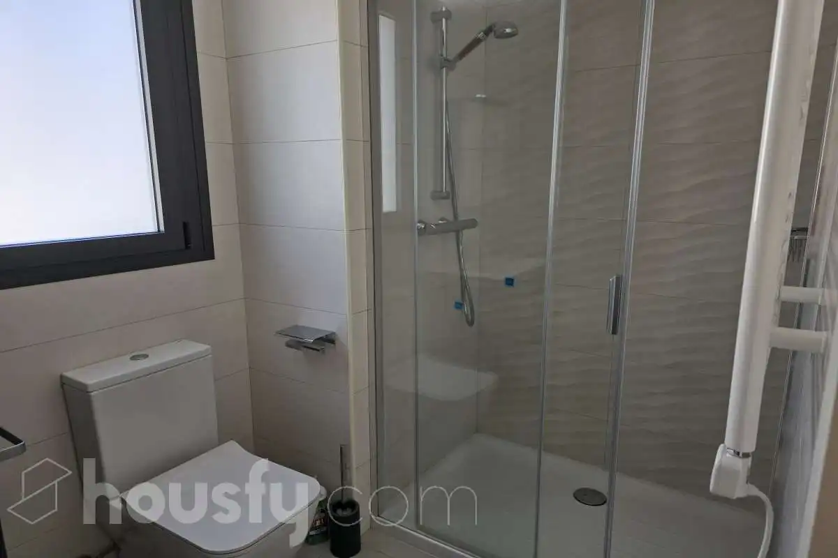Badezimmer von Wohnung zur Miete in Sant Adrià de Besòs mit Klimaanlage und Balkon