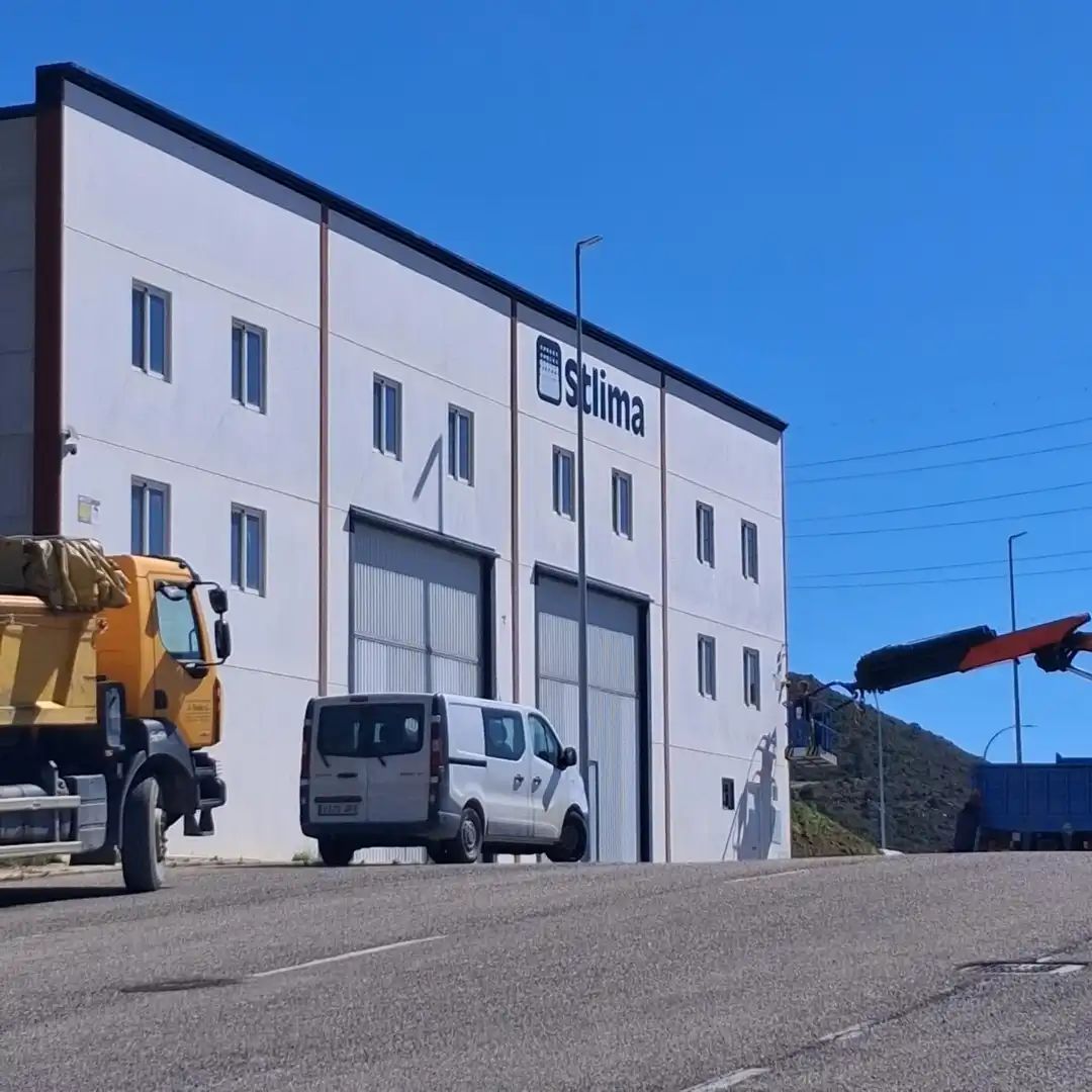 Außenansicht von Fabrik Grundstücke zum Verkauf in Casares