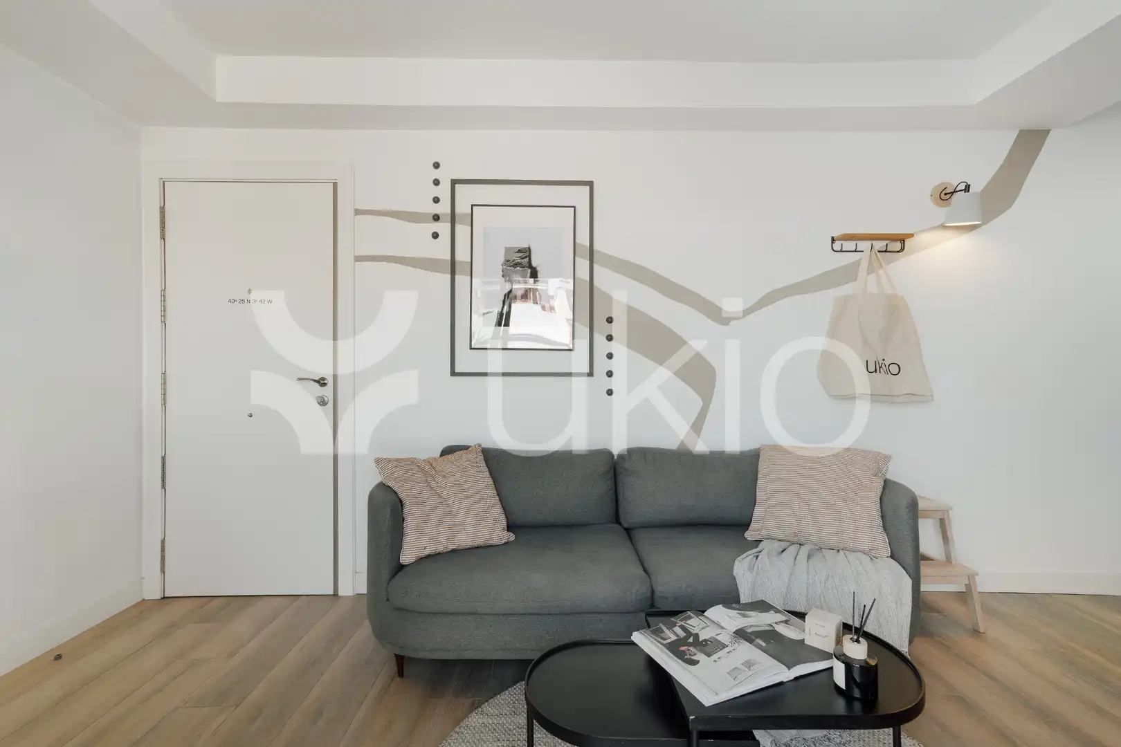 Sala d'estar de Apartament de lloguer en Madrid amb Calefacció, Terrassa i Moblat