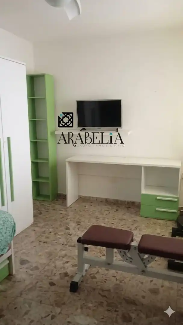 Habitación de Ático en venta en Córdoba con Aire acondicionado, Terraza y Trastero