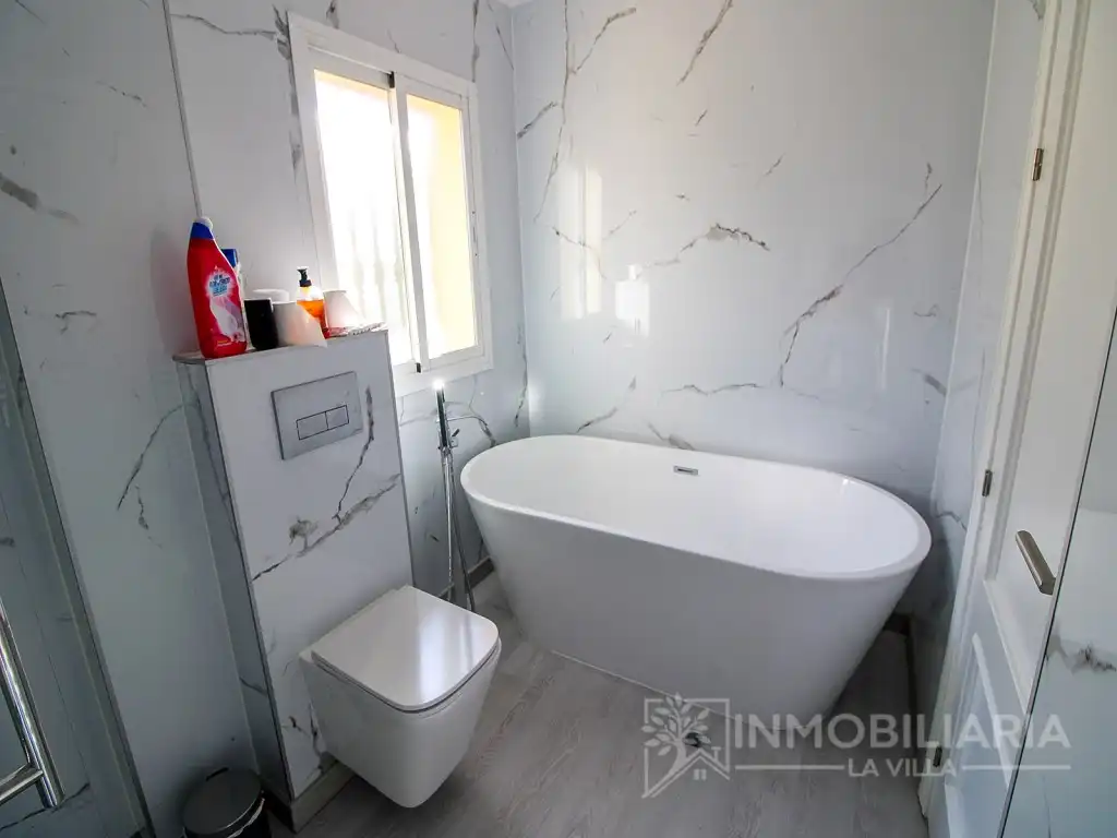 Bathroom of Country homes for sale in Coín  with Swimming Pool