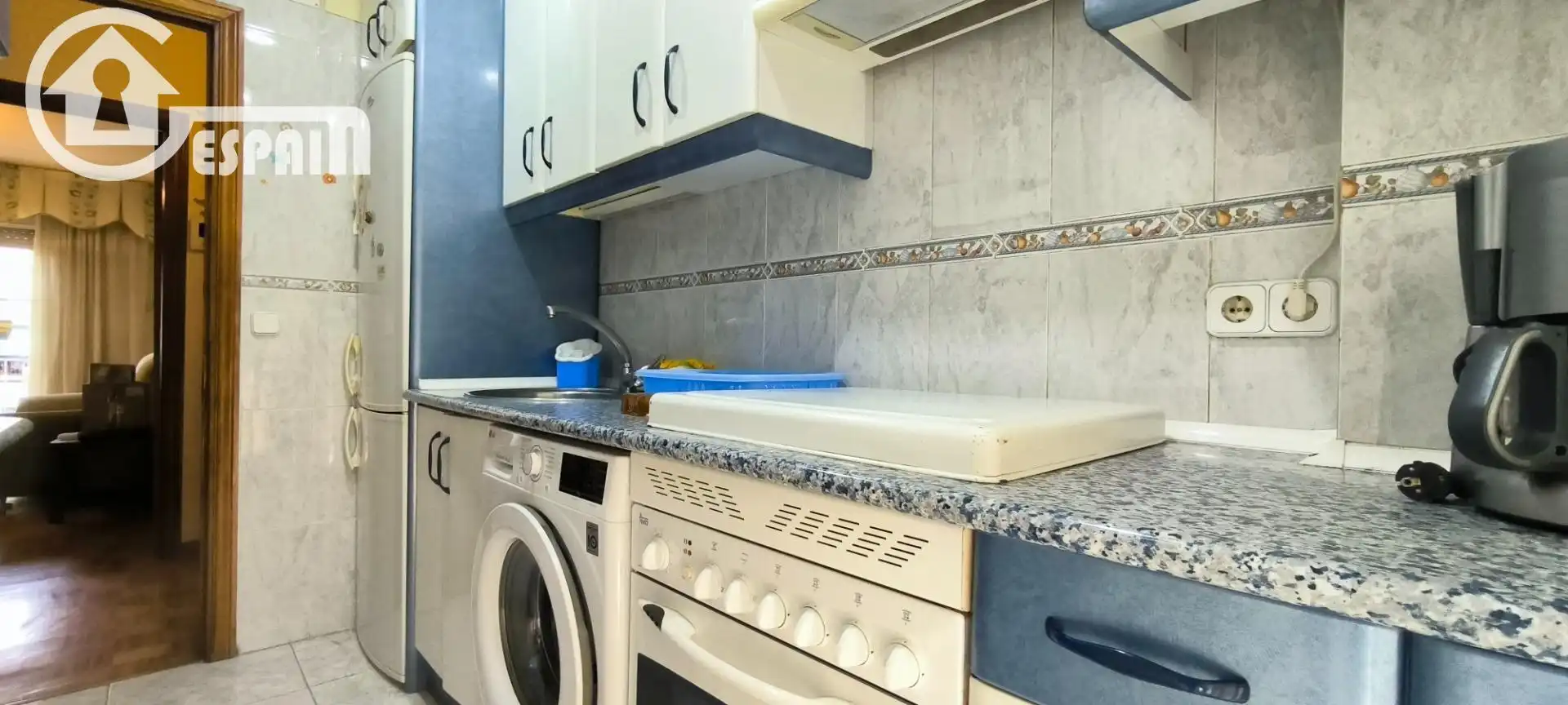 Cocina de Piso en venta en Madrid con Calefacción, Terraza y Amueblado