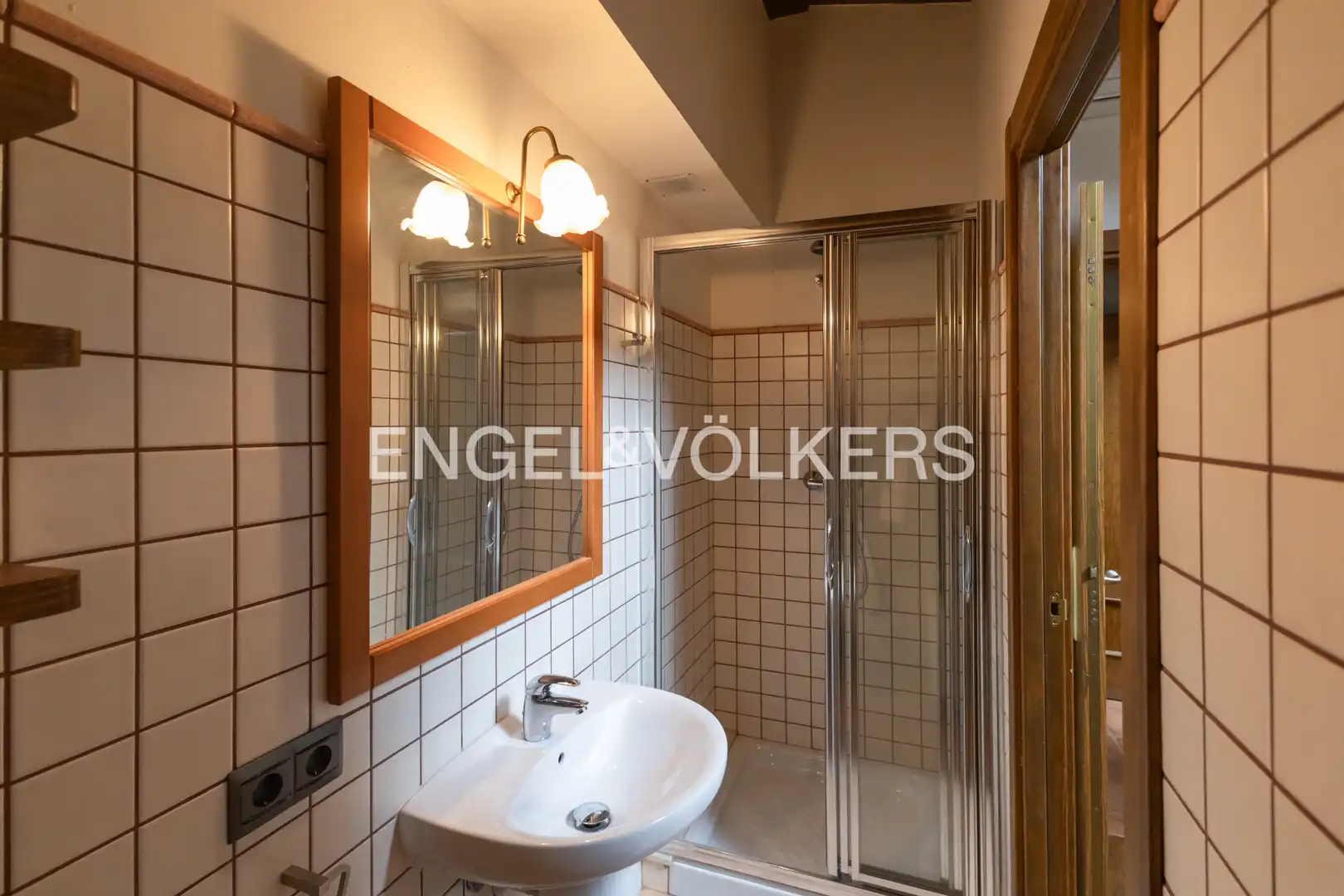 Baño de Apartamento en venta en Llívia con Calefacción, Parquet y Terraza