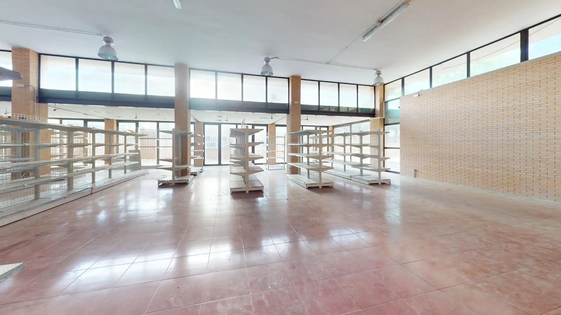 Fabrikhallen zum Verkauf in San Vicente del Raspeig / Sant Vicent del Raspeig mit Alarm