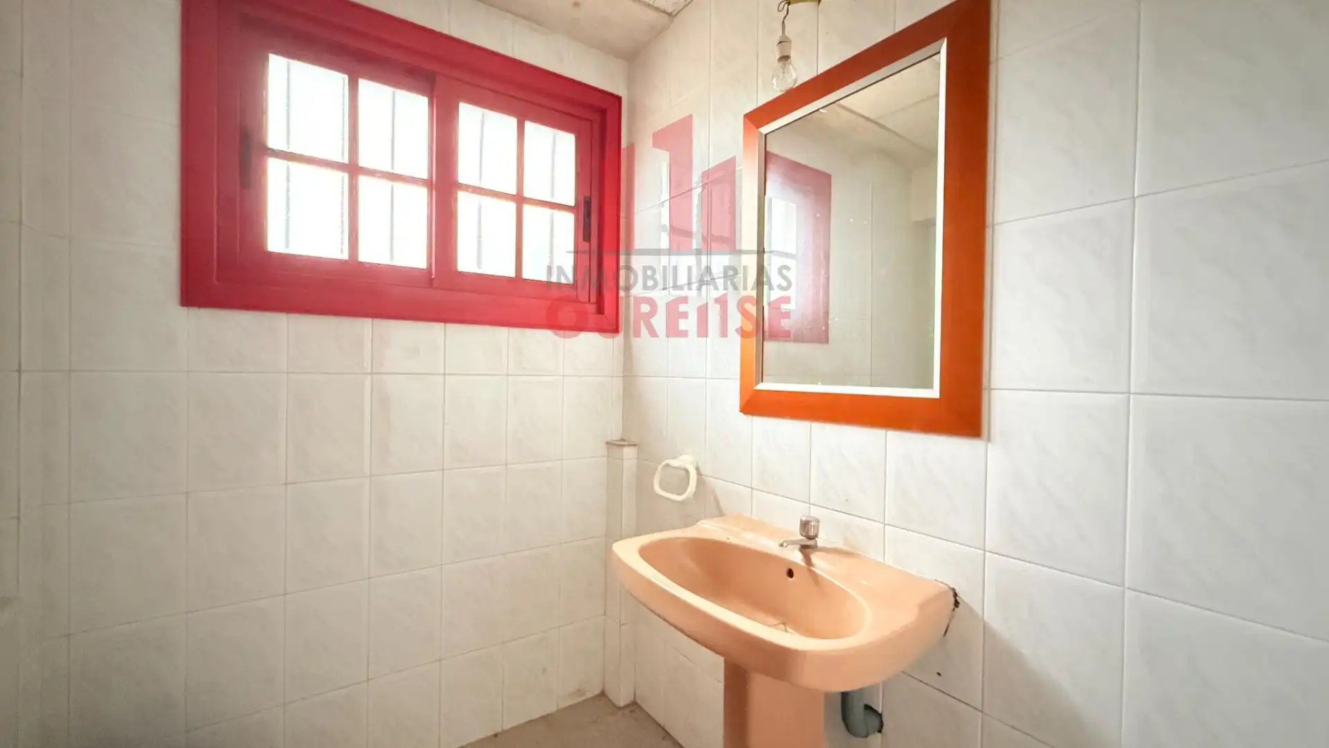 Schlafzimmer von Fabrikhallen zur Miete in Ourense Capital 