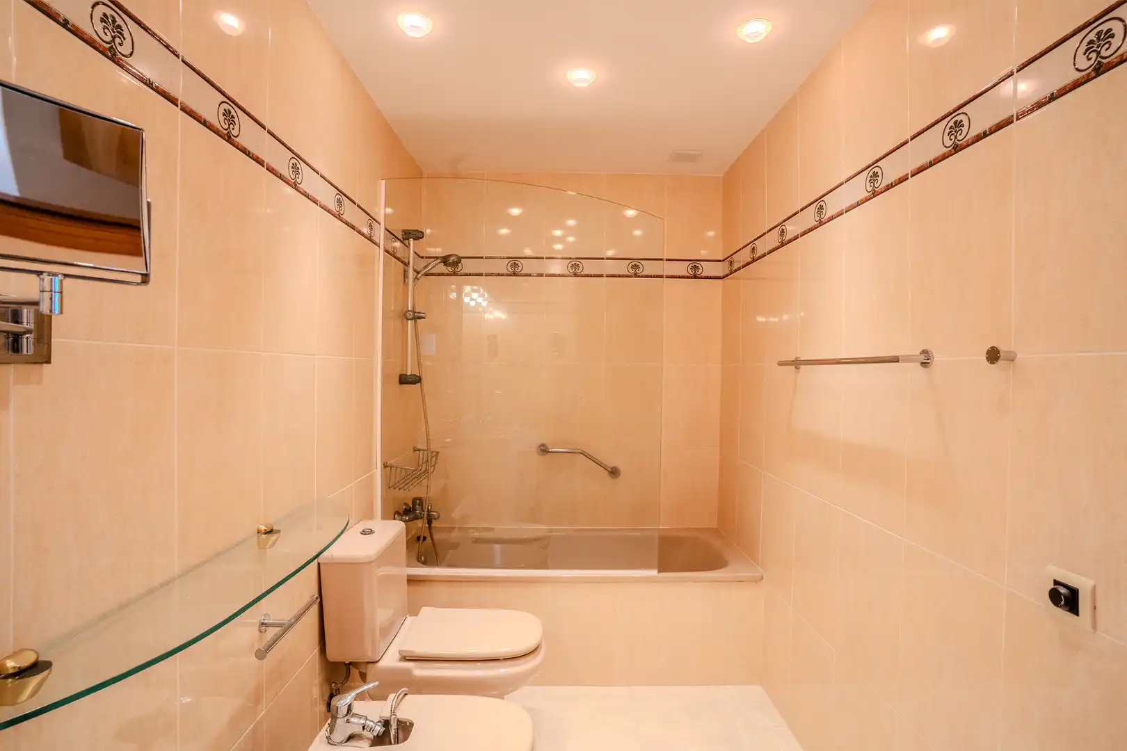 Baño de Dúplex en venta en L'Ampolla con Aire acondicionado, Calefacción y Terraza