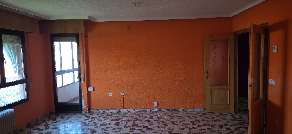 Piso en venta en Albacete con Calefacción, Trastero y Balcón